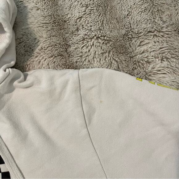 Vans x Spongebob Squarepants Limited Edition White Hoodie - Picture 5 of 9